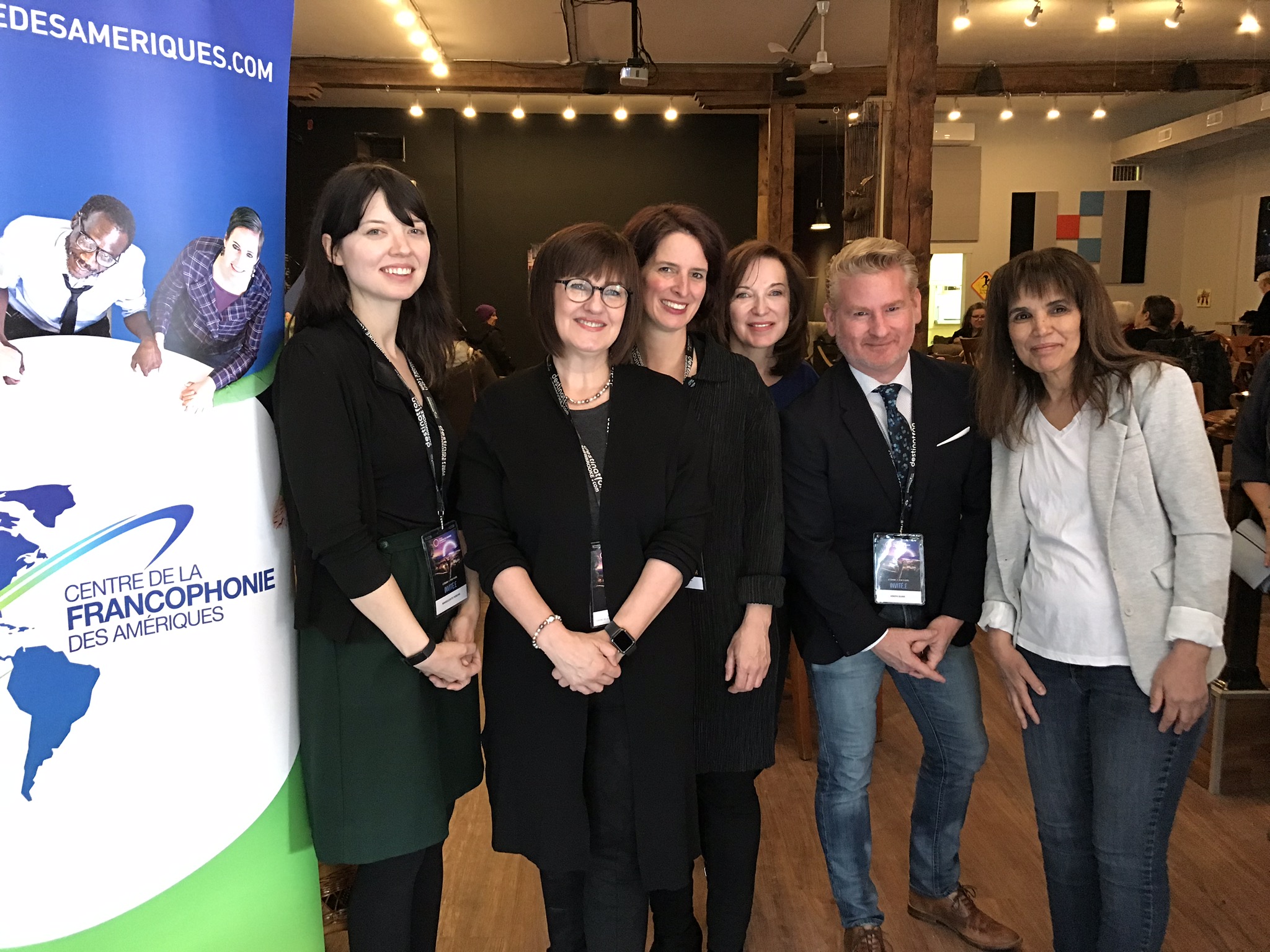 Maggie Perkins, panéliste, Johanne Whittom, présidente-directrice générale du Centre, Annie Godbout, conseillère municipale et présidente du Comité des relations interculturelles et de la diversité de la Ville de Sherbrooke, Diane Martin, animatrice du panel, Joseph Dunn, panéliste, et Malika Bajjaje, directrice générale du Festival cinéma du monde de Sherbrooke.