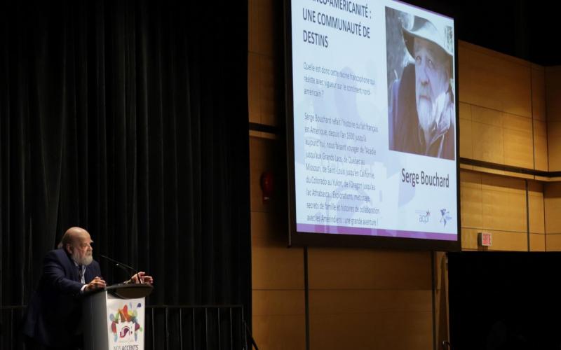 Serge Bouchard, anthropologue, auteur et animateur québécois, a retracé l’histoire de l’Amérique francophone lors d’une conférence très attendue.